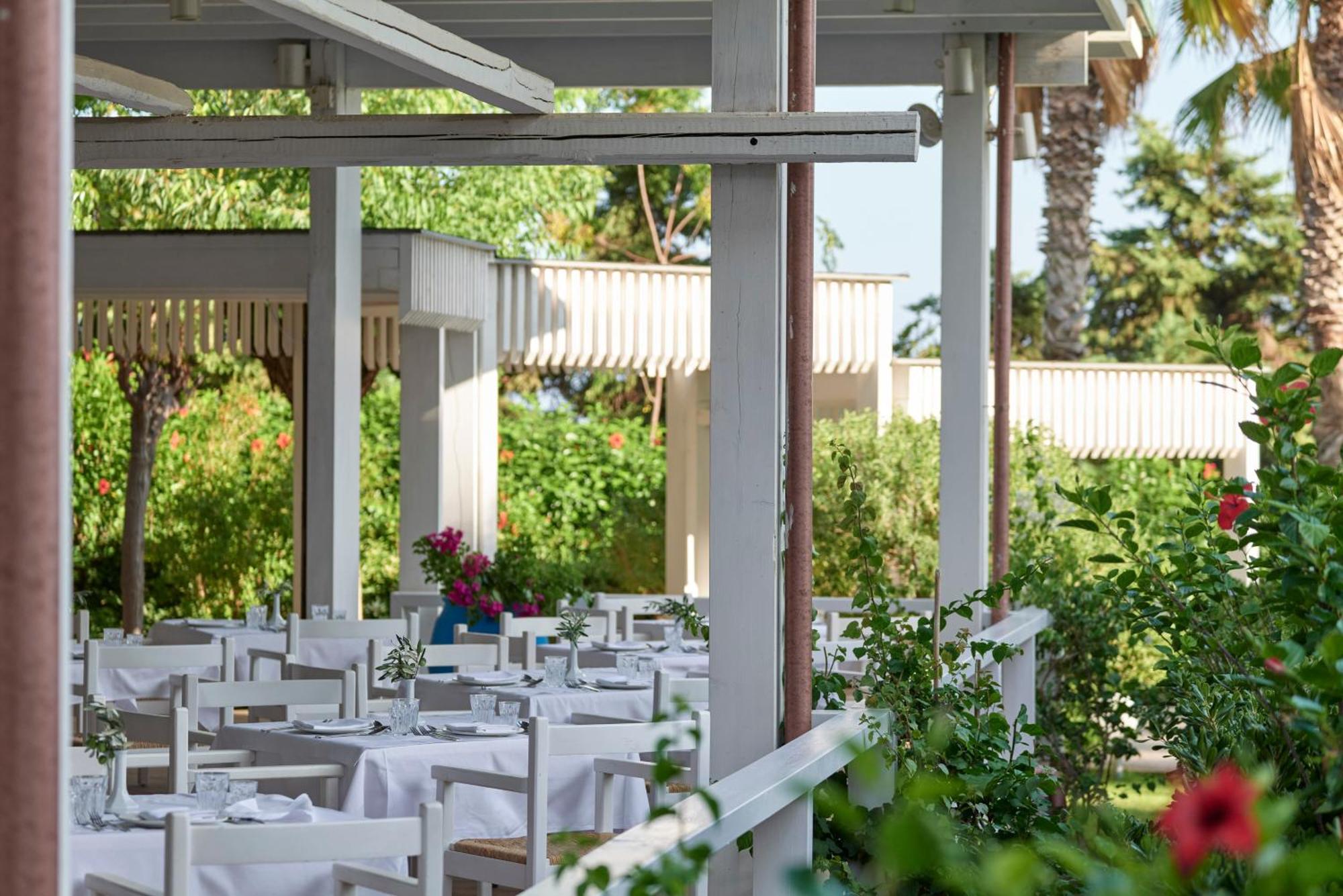 Esperos Mare Hotel 4*